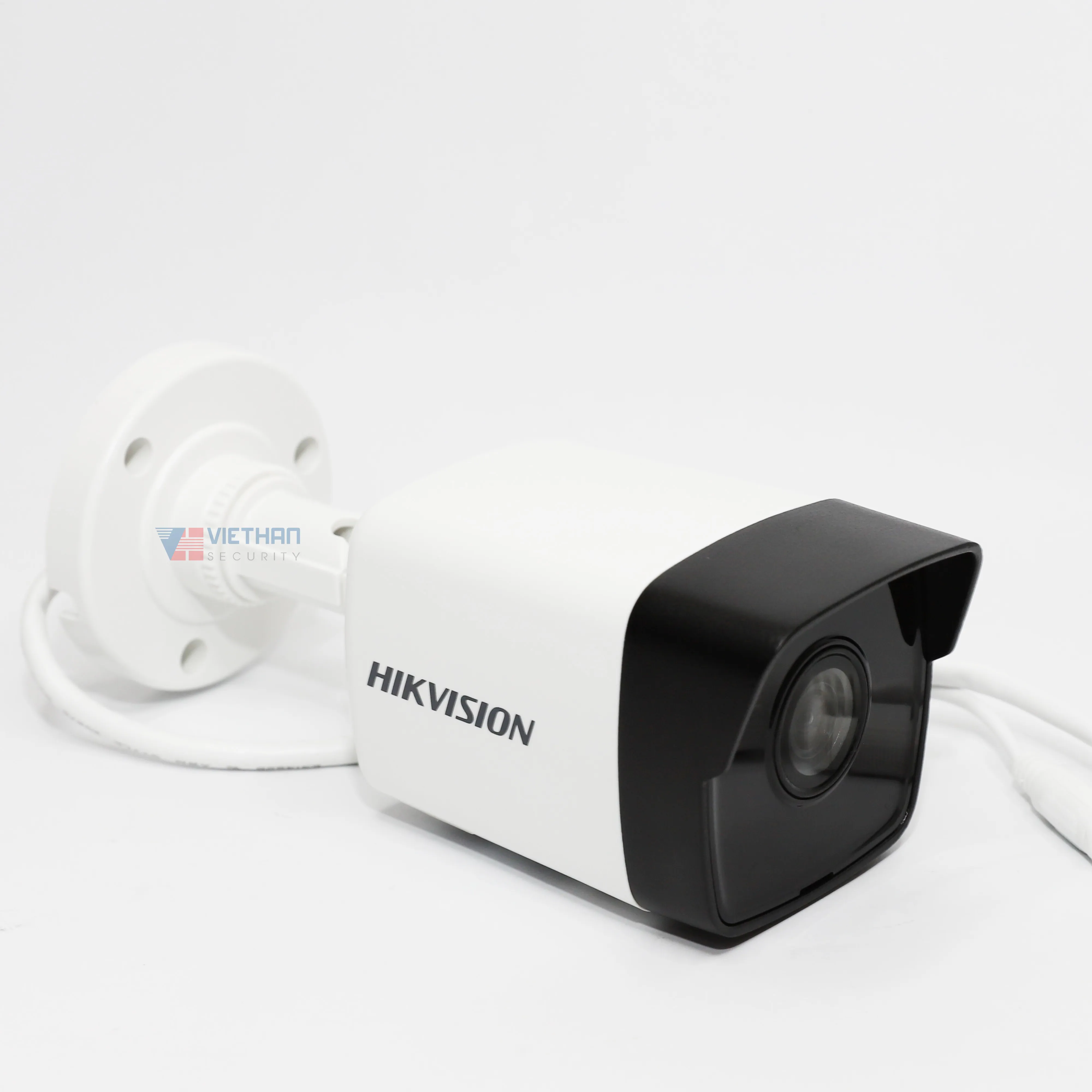Mặt trước camera IP Hikvision DS-2CD1043G0E-IF 4MP PoE
