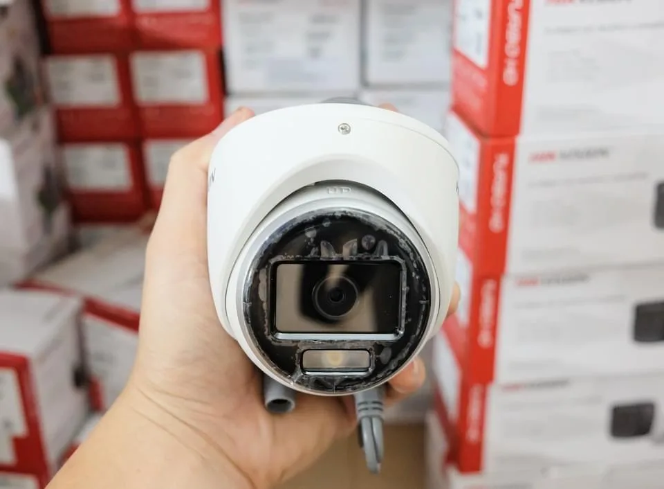 Camera hikvision có màu ban đêm