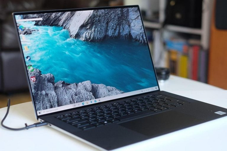 Lắp đặt đồng bộ hệ thống laptop cho hội nghị – kiểm tra vận hành trước giờ